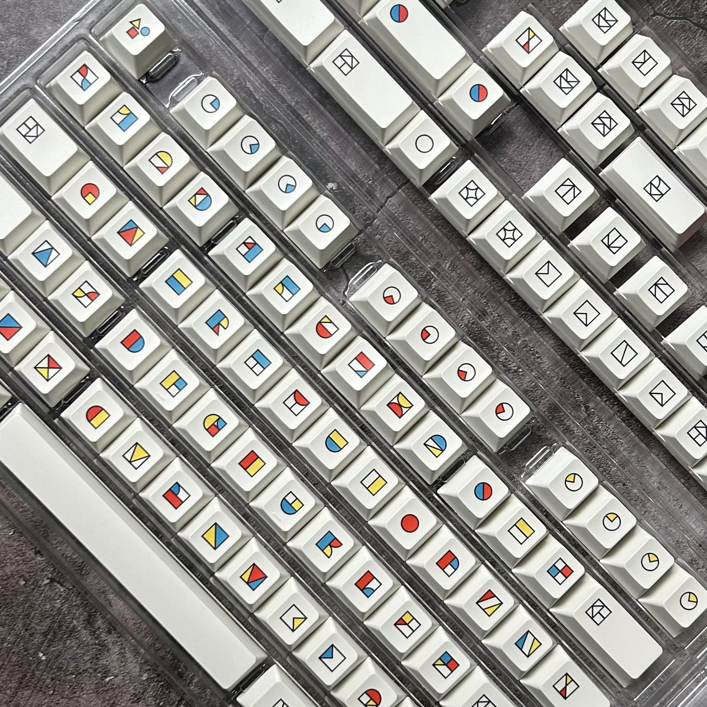 Gestalt Color Block keycap set detail 4