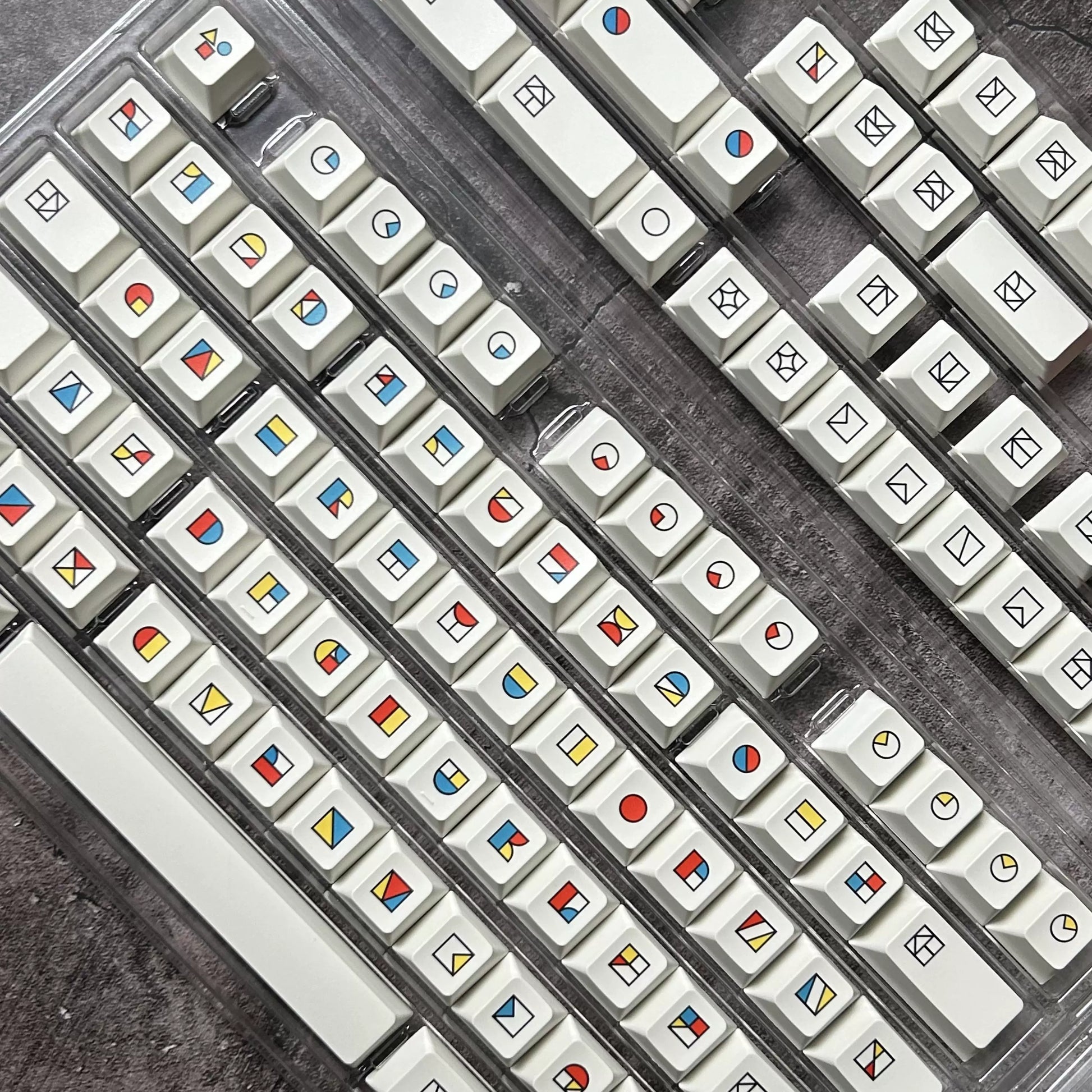 Gestalt Color Block keycap set detail 4